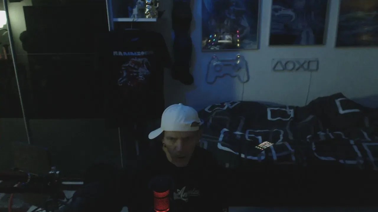 BaNaNeNOrAnGeN on Cam4 