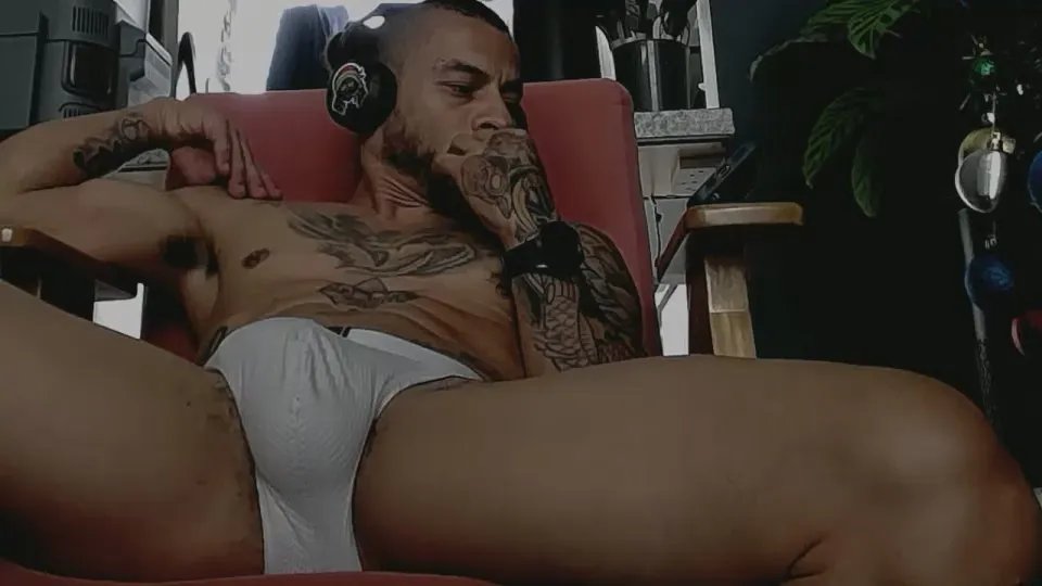 CallMeDouglas on Cam4 