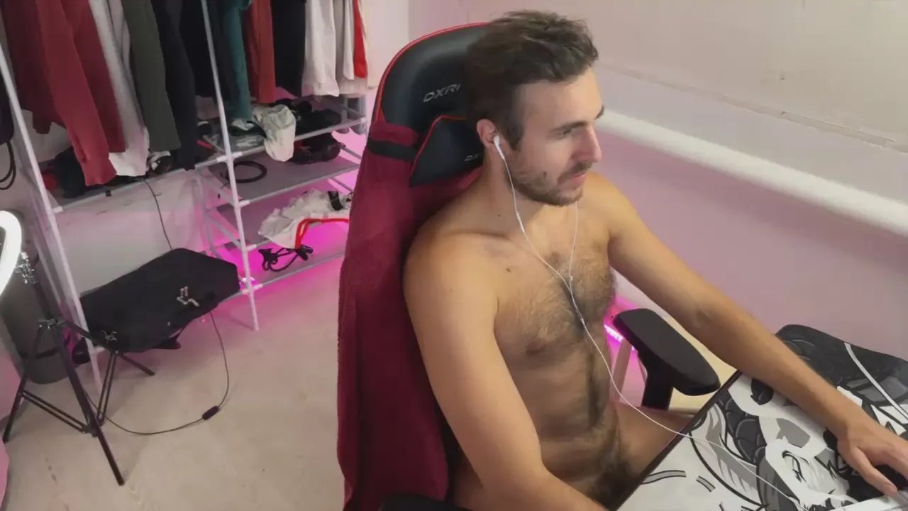 Nikita_petrov on Cam4 