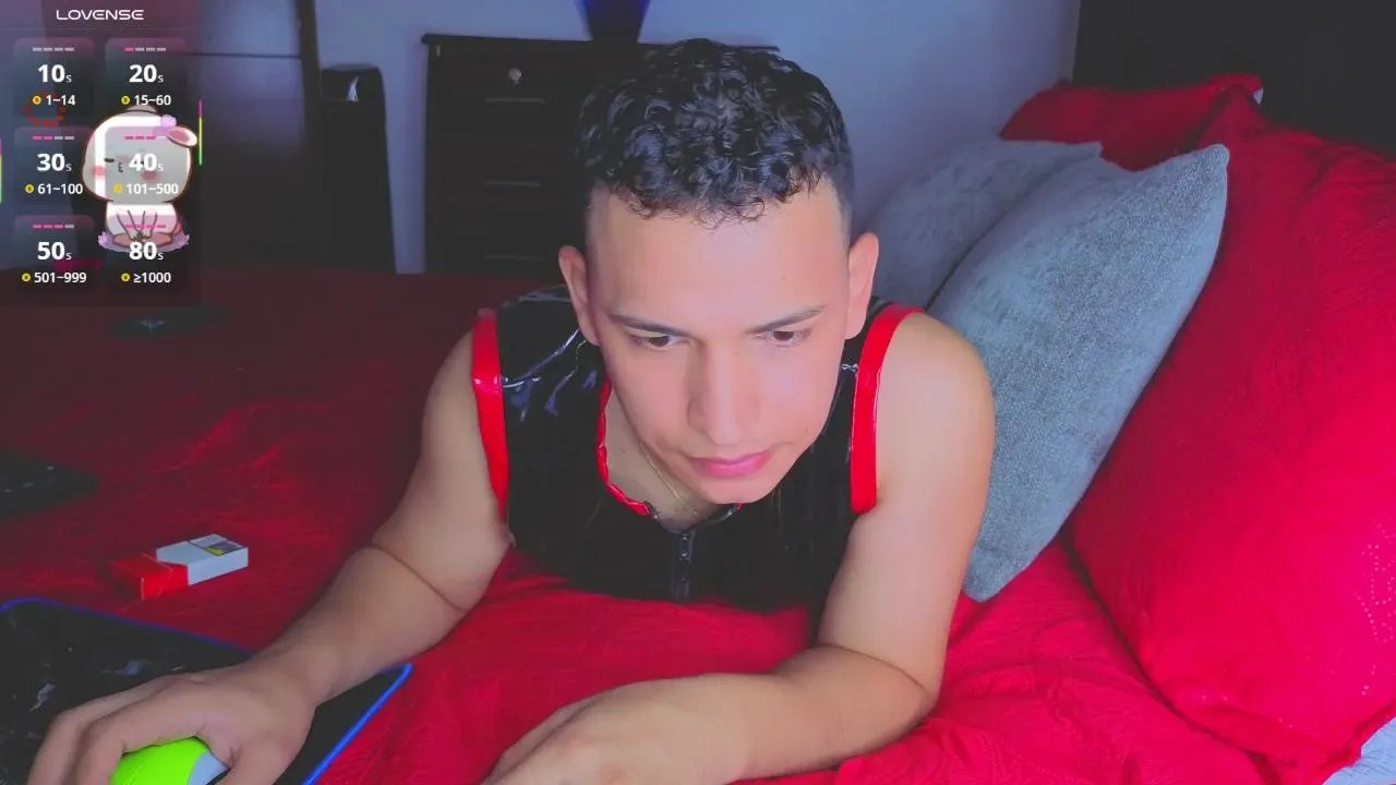 teddy_cowboy on Cam4 