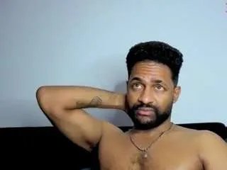 bbcblackhot33 on CamSoda 