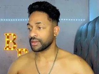 bbcblackhot33 on CamSoda 