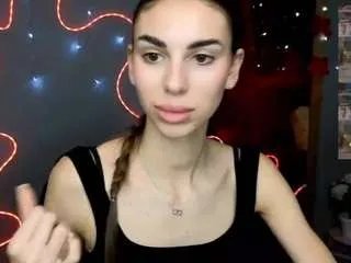 emmigreen on CamSoda 