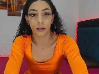 evelynquee on CamSoda 