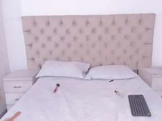 janneblossom on CamSoda 