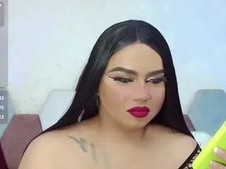 miss-adriana on CamSoda 