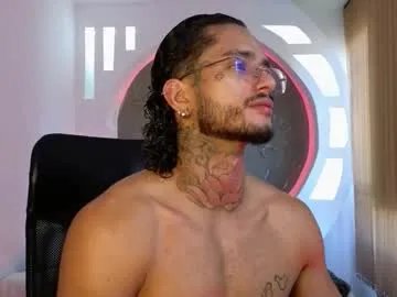 alanrodgers2_0 on Chaturbate 