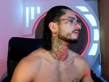 alanrodgers2_0 on Chaturbate 