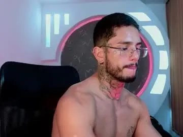 alanrodgers2_0 on Chaturbate 