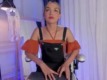 doll_isa_ on Chaturbate 