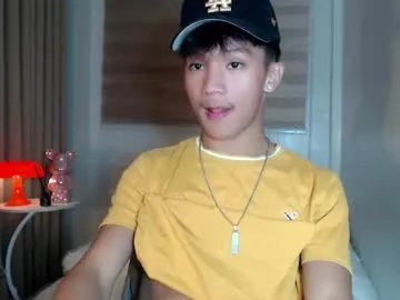 etherealboytoy4hire on Chaturbate 