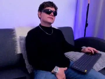 leoo_miller on Chaturbate 