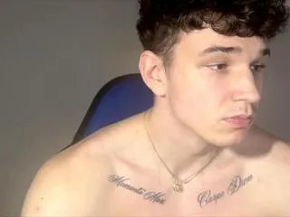 danny_cuomo on Flirt4Free 