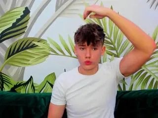 matthew_bieber on Flirt4Free 
