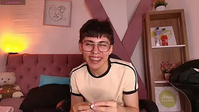 PepperTwink on StripChat 