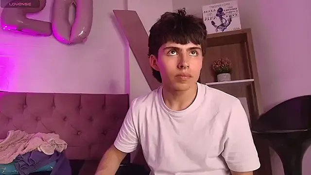 PepperTwink on StripChat 